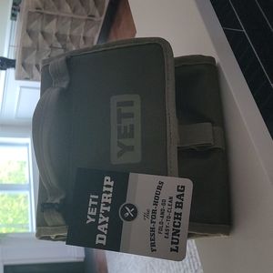 Brand New Yeti Daytrip Lunch Bag